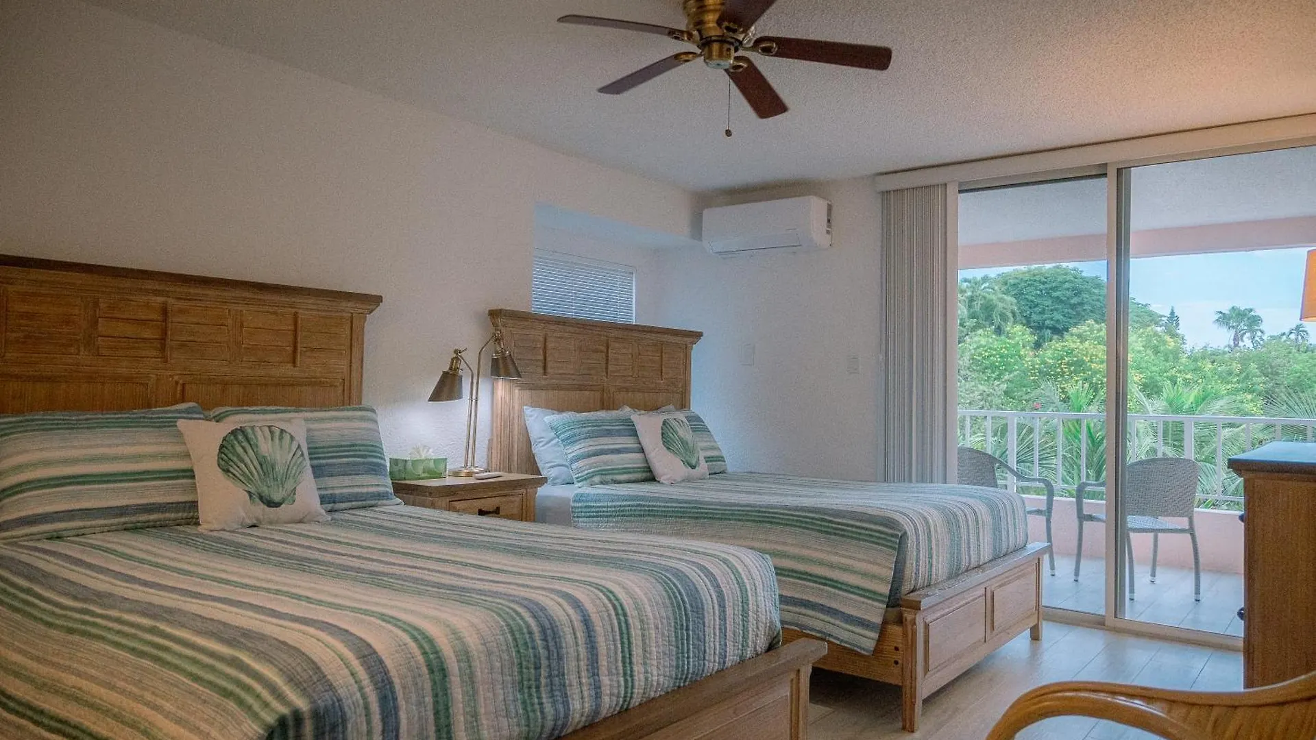Entire 2Nd Floor 2 Bedroom Elysian - Tennis & Tides East End  United States Virgin Islands