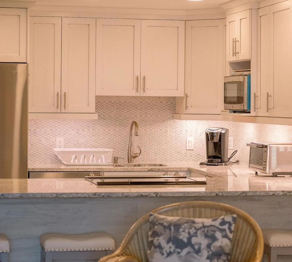 Apartment Entire 2Nd Floor 2 Bedroom Elysian - Tennis & Tides East End